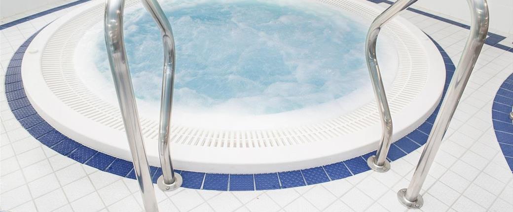 Hotel Grand Kapitan Medi Spa v Ustronie Morskie (Henkenhagen)
